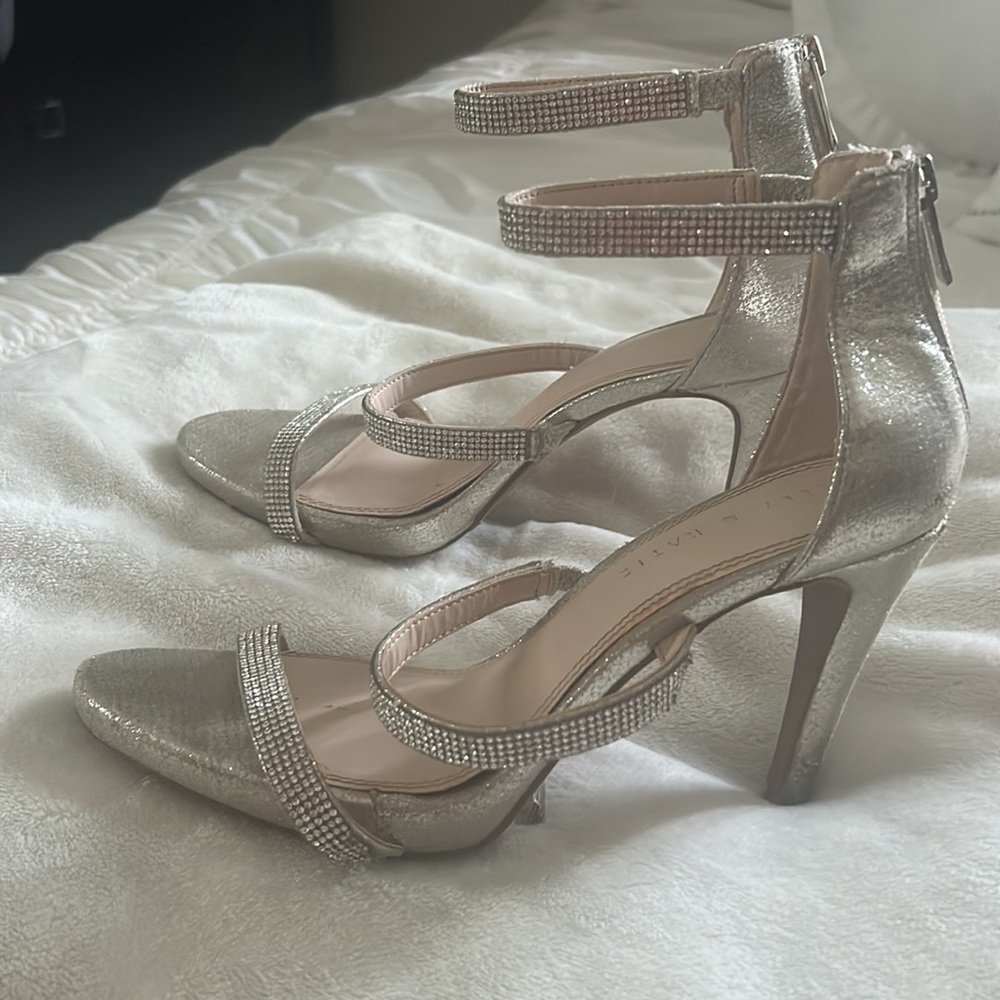 Gold Sparkle Heels Gem